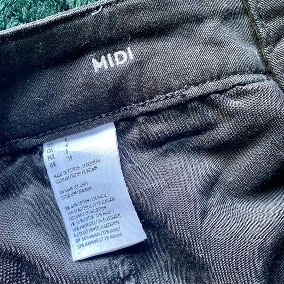 AEO Super Stretch Midi Black Short Size 6 - Picture 4 of 4